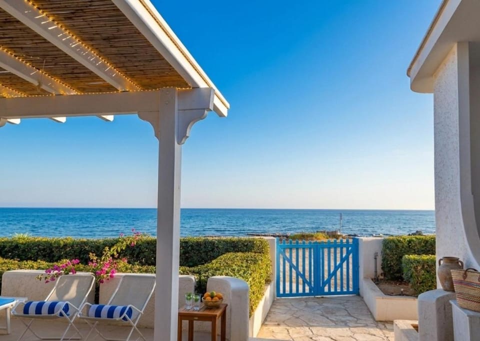 Patio, Day, Natural landscape, Summer, View (from property/room), Balcony/Terrace, Beach, Sea view