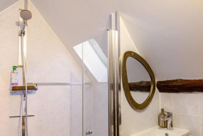 Bathroom, hair dryier