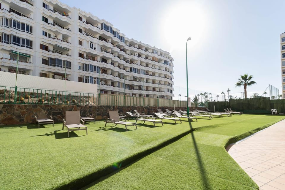 Property building, sunbed