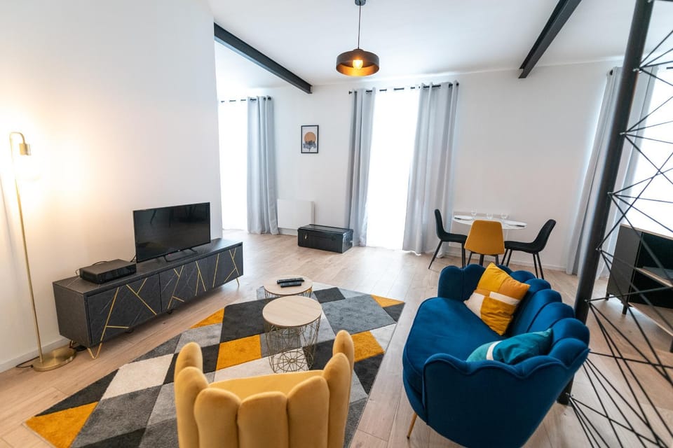 TV and multimedia, Living room