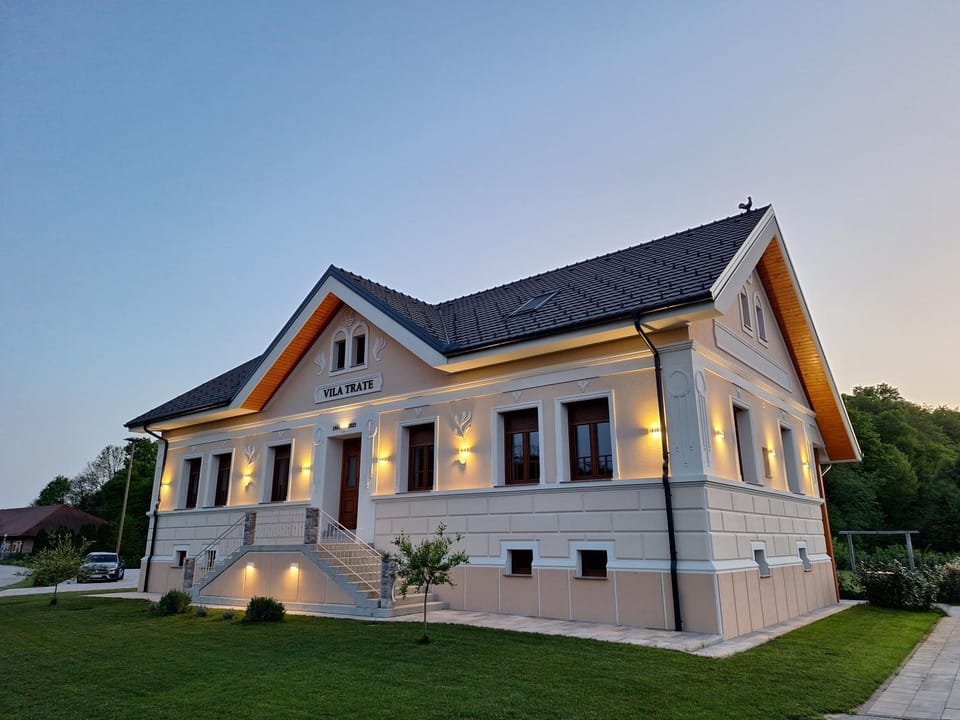Property building, Day