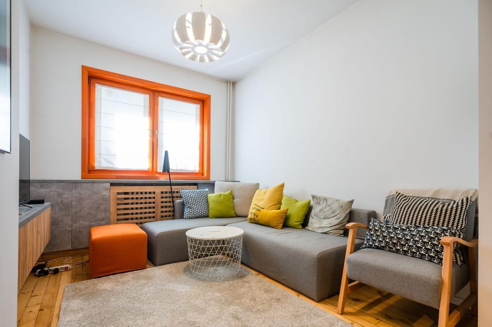 TV and multimedia, Seating area