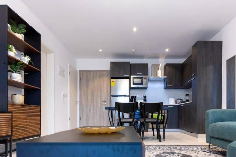 Plush 1 Bedroom/Guest Washroom @The Lennox Airport Apartment in Accra