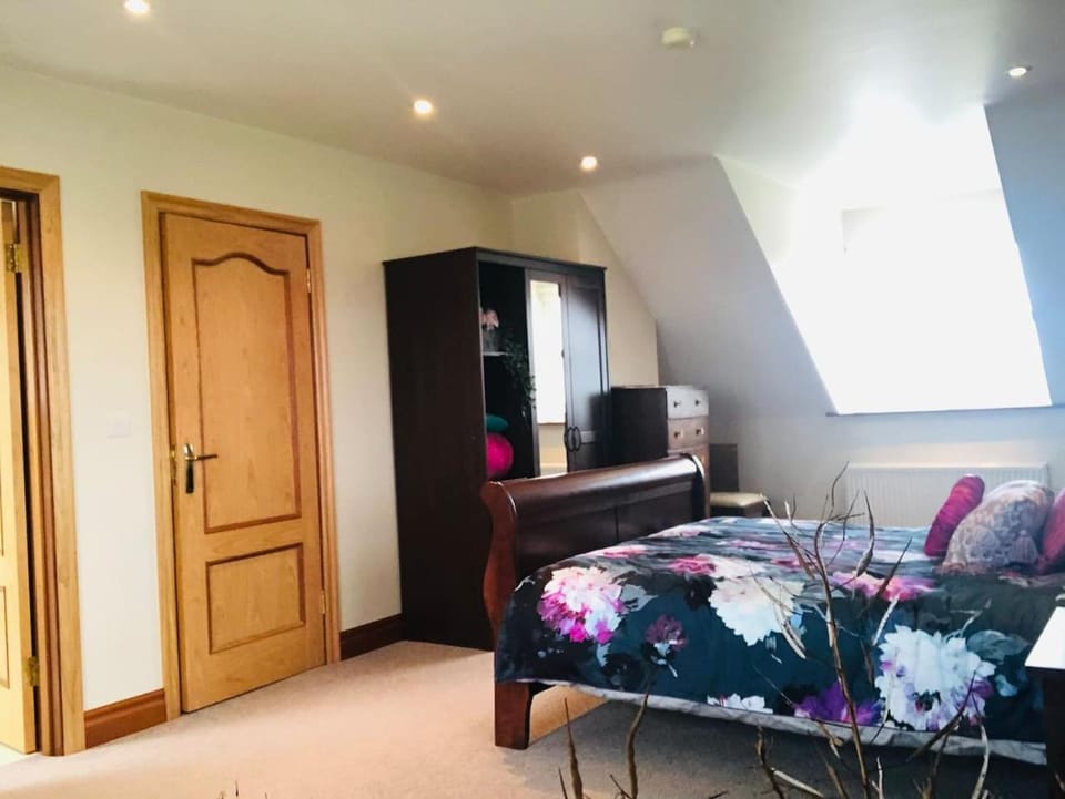 Connemara. 3 Bedroom, 8 bed, Holiday home House in County Galway