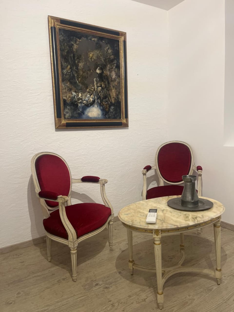 Seating area, Bedroom