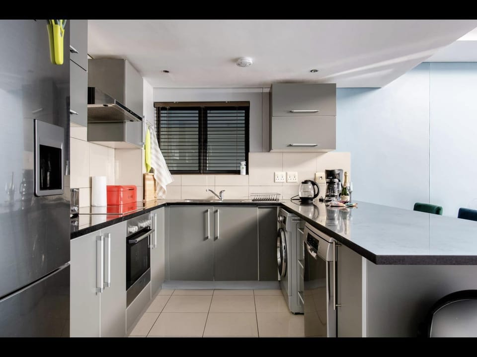 Coffee/tea facilities, Kitchen or kitchenette, dishwasher, minibar, pet friendly, stove, toaster