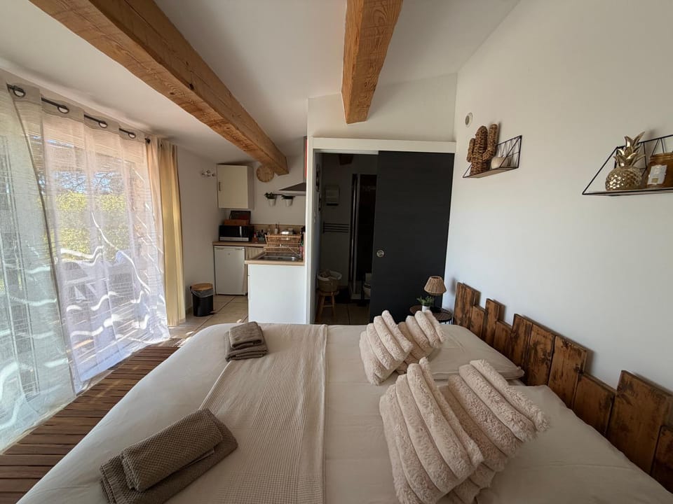 Studio dans maisonnette en pierre Apartment in Le Beausset