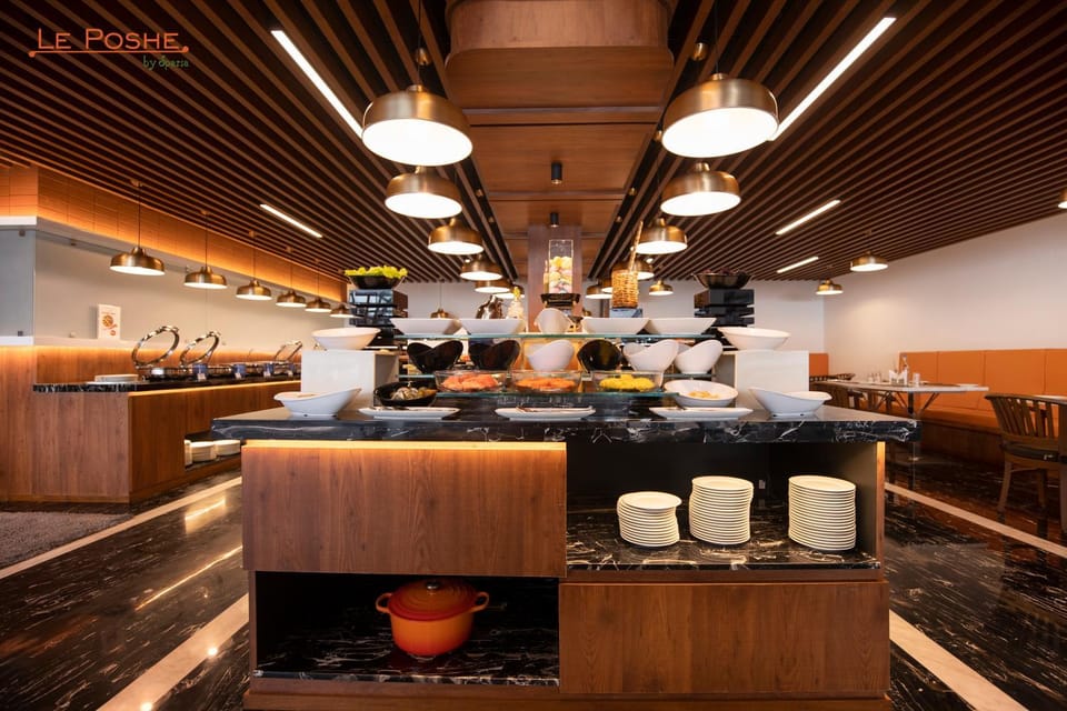 Restaurant/places to eat, Food and drinks, Buffet breakfast
