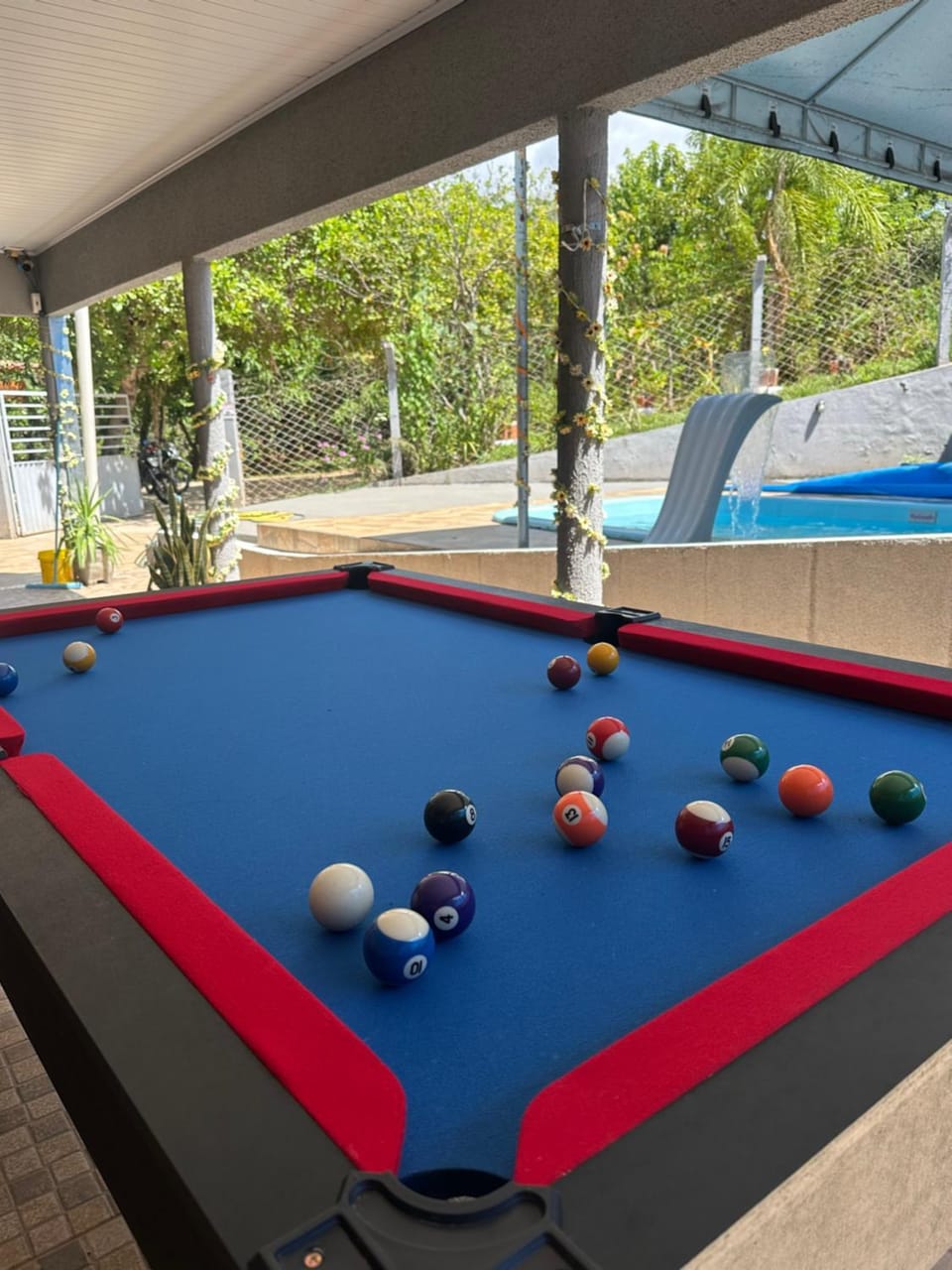 Billiard, Game Room