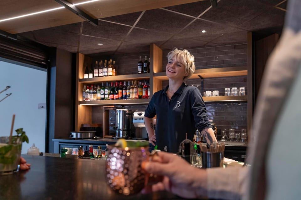 Lounge or bar, Drinks