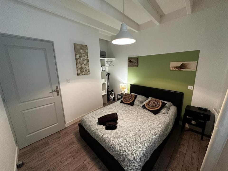 Le Saint Maixent, Maison de Ville, Baby Foot, wifi Apartment in Nouvelle-Aquitaine