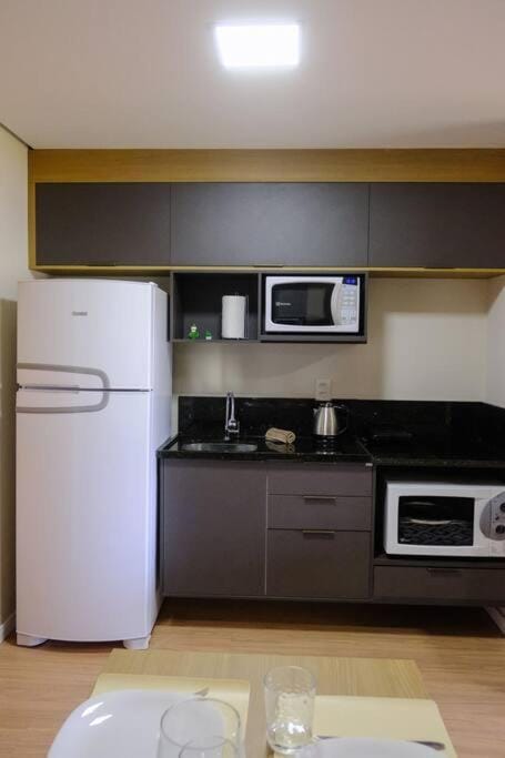 Kitchen or kitchenette, pet friendly, stove