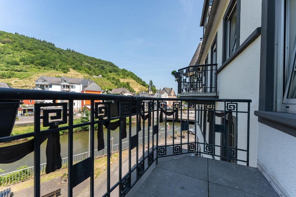 Moselresidenz Bellevue Alf Hotel in Cochem-Zell
