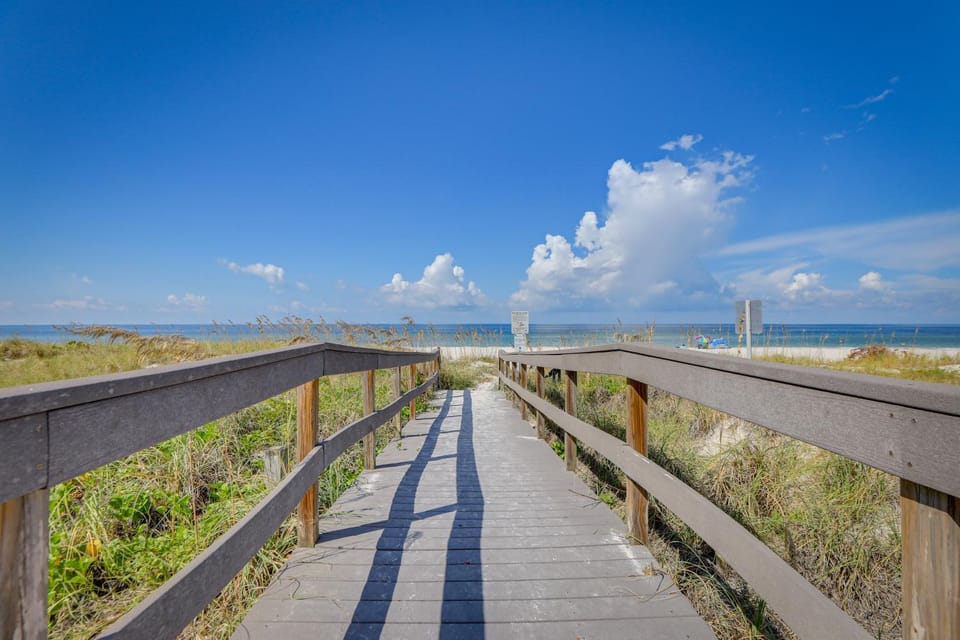Pool, Beach Access: Waterfront Treasure Island Gem House in Treasure Island