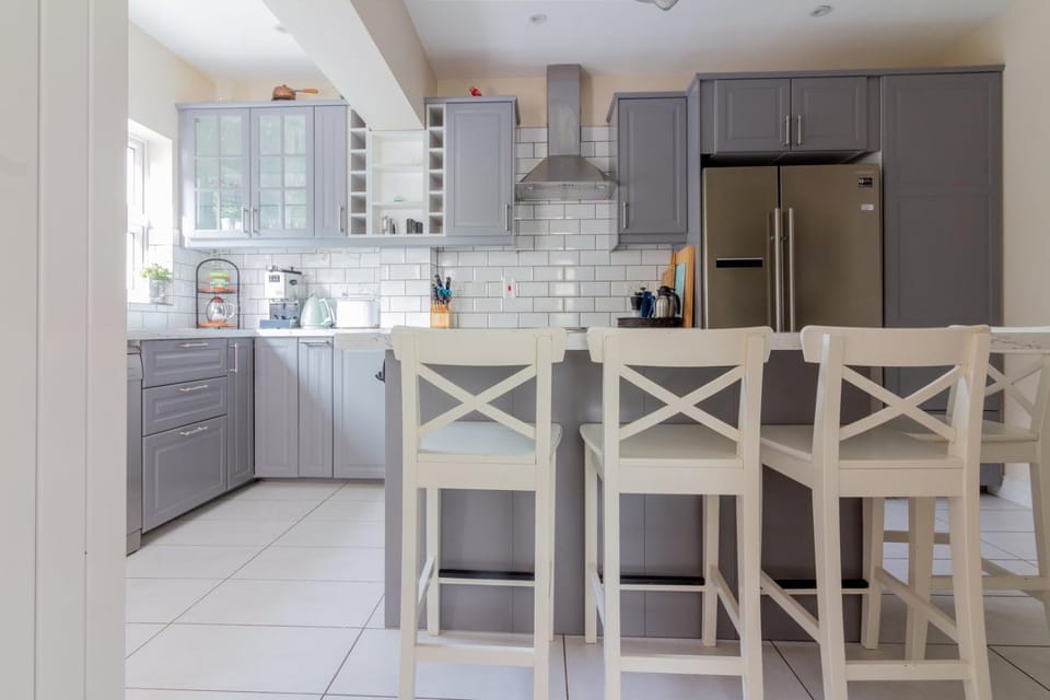 GuestReady - Tranquil Retreat in Kimmage House in Dublin