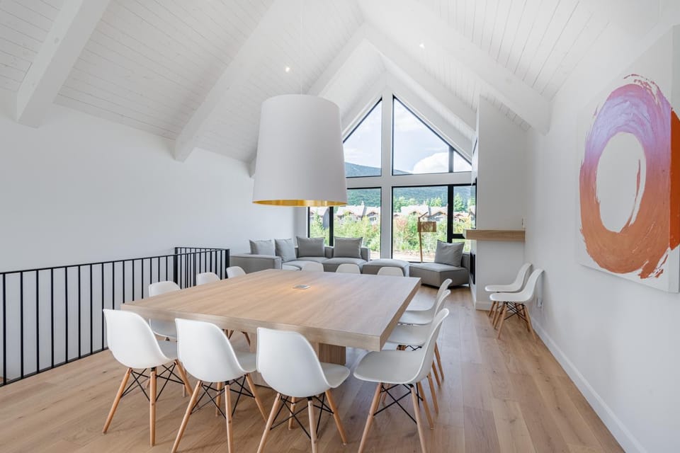 SOFA VILLAS - Mont Sainte-Anne Chalet in Beaupre