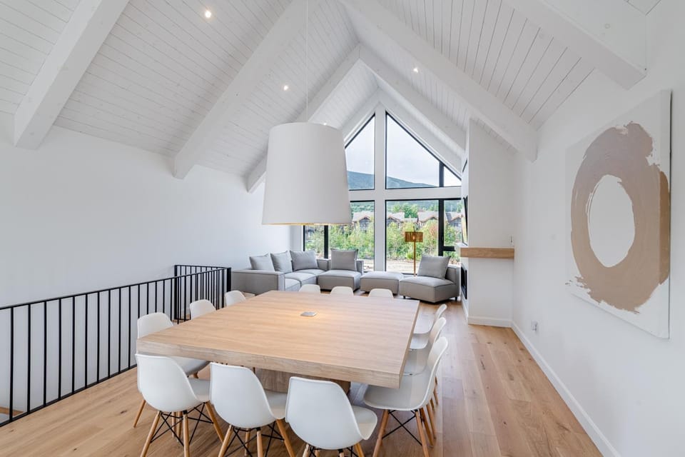 SOFA VILLAS - Mont Sainte-Anne Chalet in Beaupre