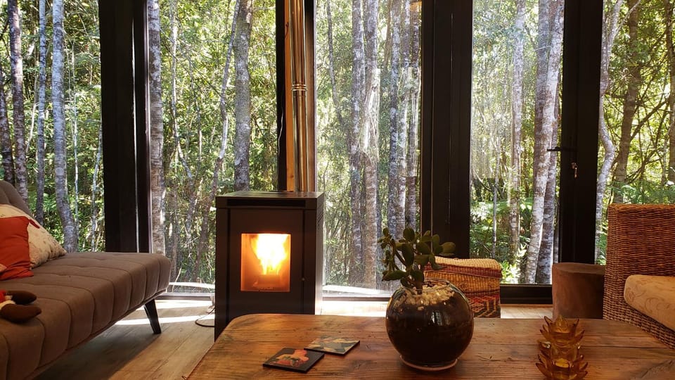 Cabaña bosque río House in Los Lagos, Chile