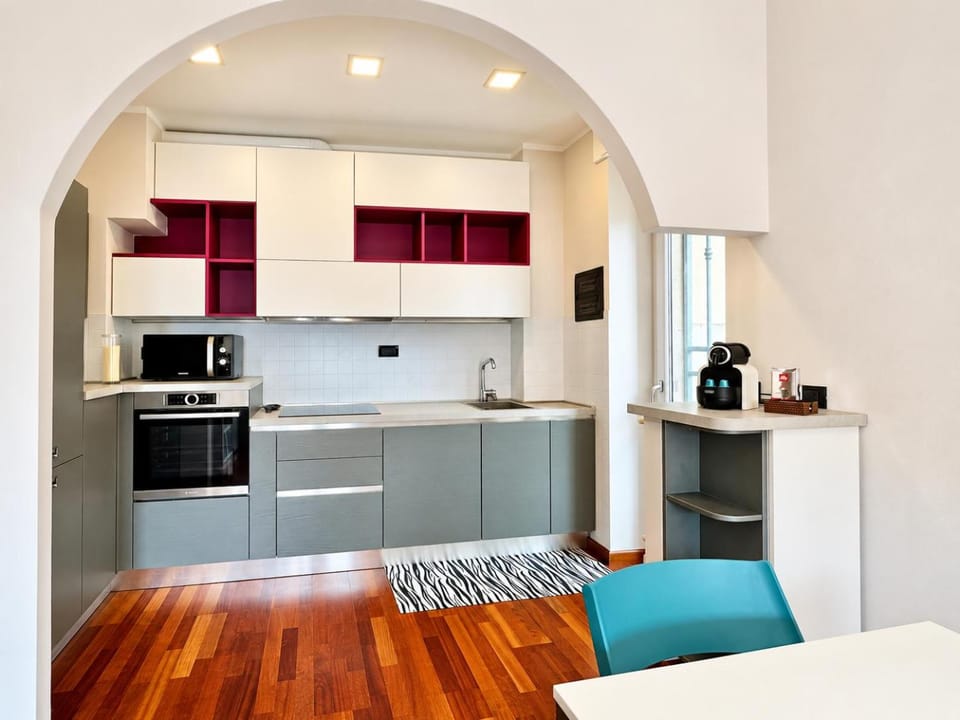 Hostdomus - Ca' Romana Apartment in Spotorno