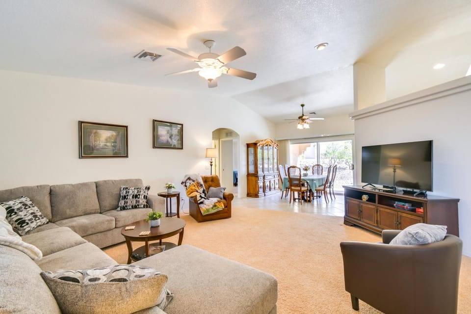 4 Mi to London Bridge: Lake Havasu City Home! House in Lake Havasu City