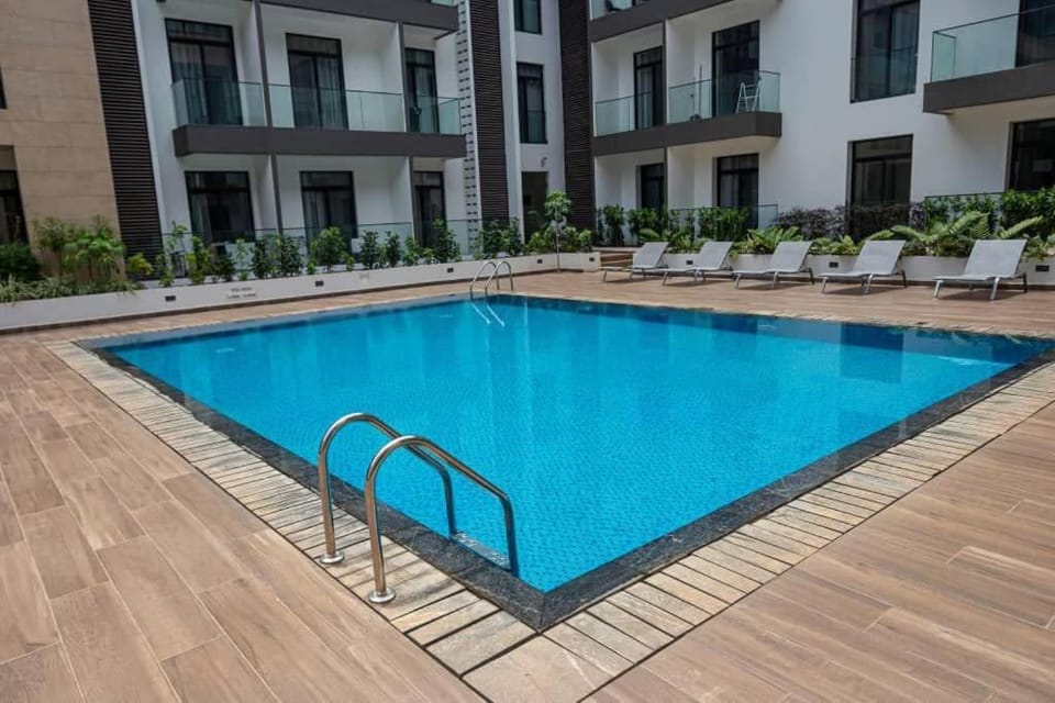 Special 1 Bed Apt W/pool View @Embassy Gard 70m2 Apartment in Accra