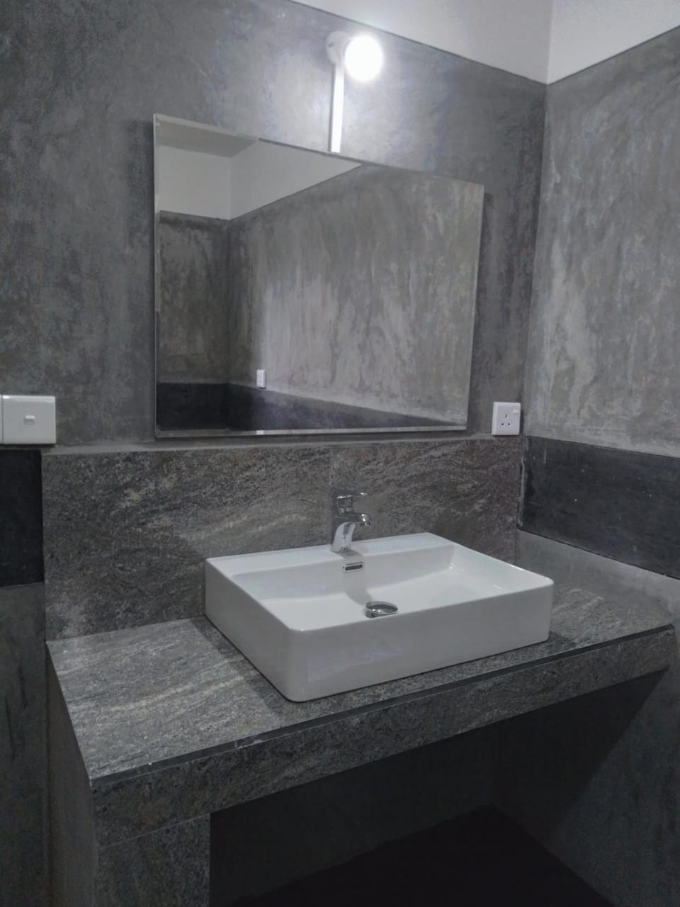 White Inn Apartment in Ahangama