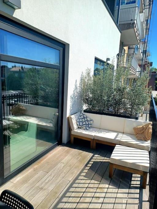 Balcony/Terrace, Seating area, Garden view