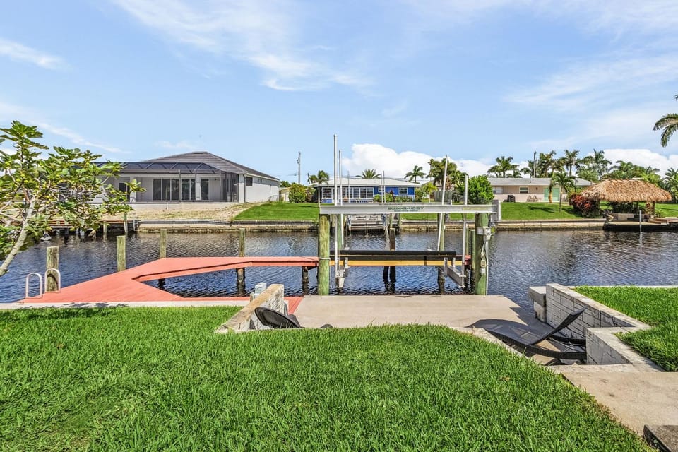 Direct Gulf Access - Just Mnutes to the River! - Heated Pool! - Villa Waterside Serenade - Roelens House in Cape Coral