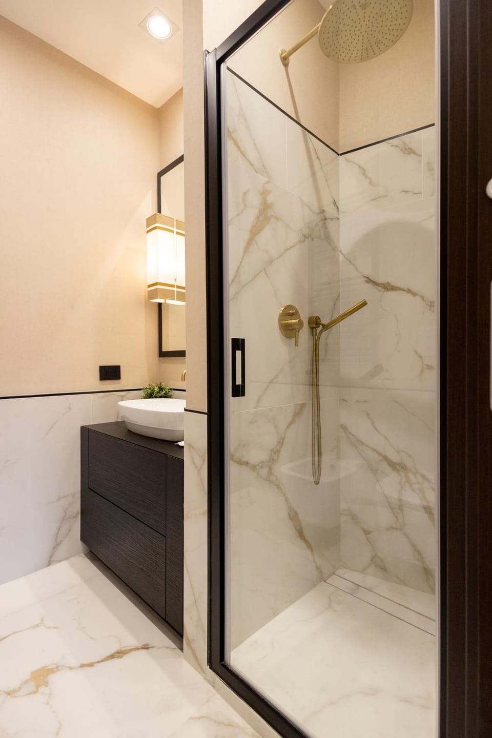 luxury and exclusive Bovio square house Apartment in Naples