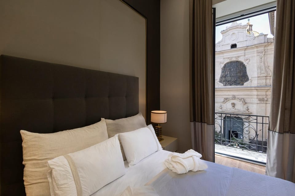 luxury and exclusive Bovio square house Apartment in Naples