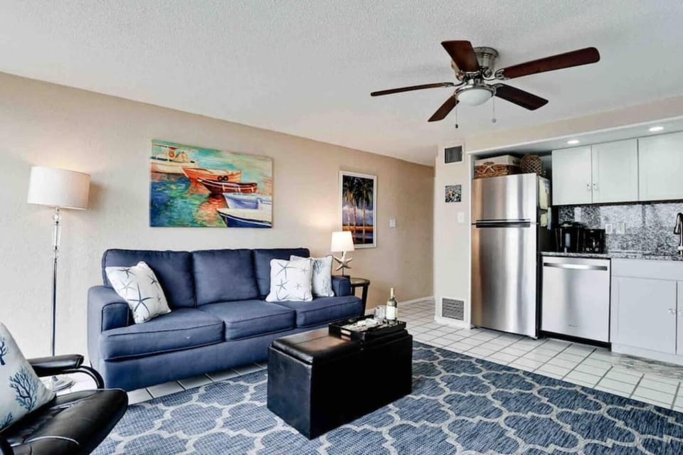 Island Oasis Delights with Extraordinary Bay Views Villa in Manasota Key