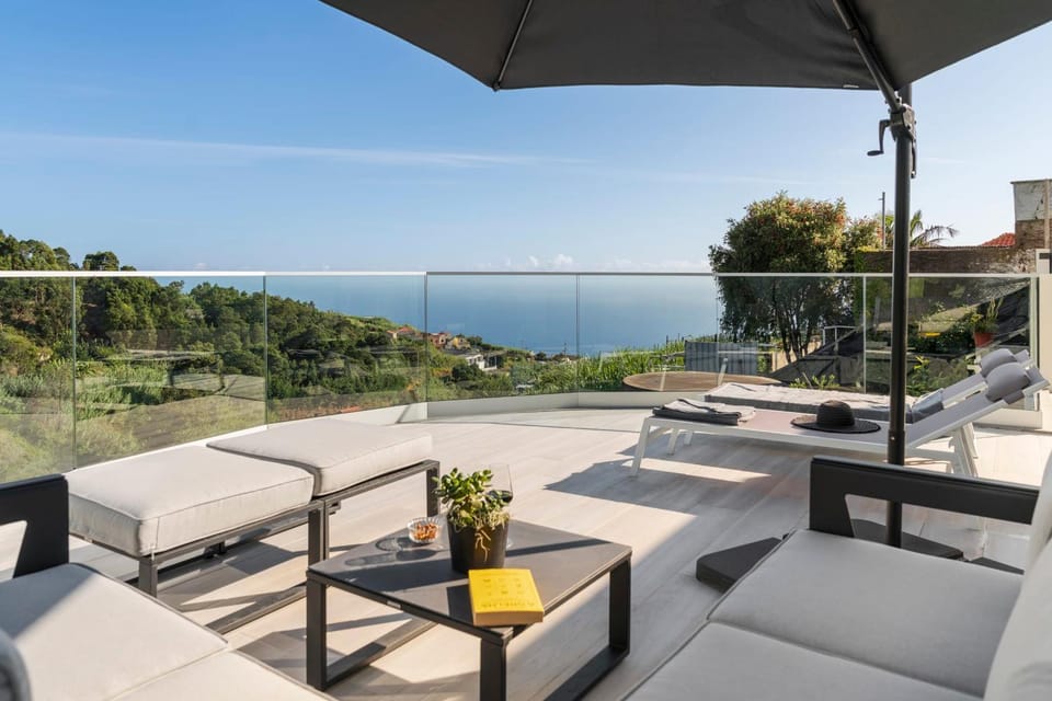 Natural landscape, Balcony/Terrace, Sea view