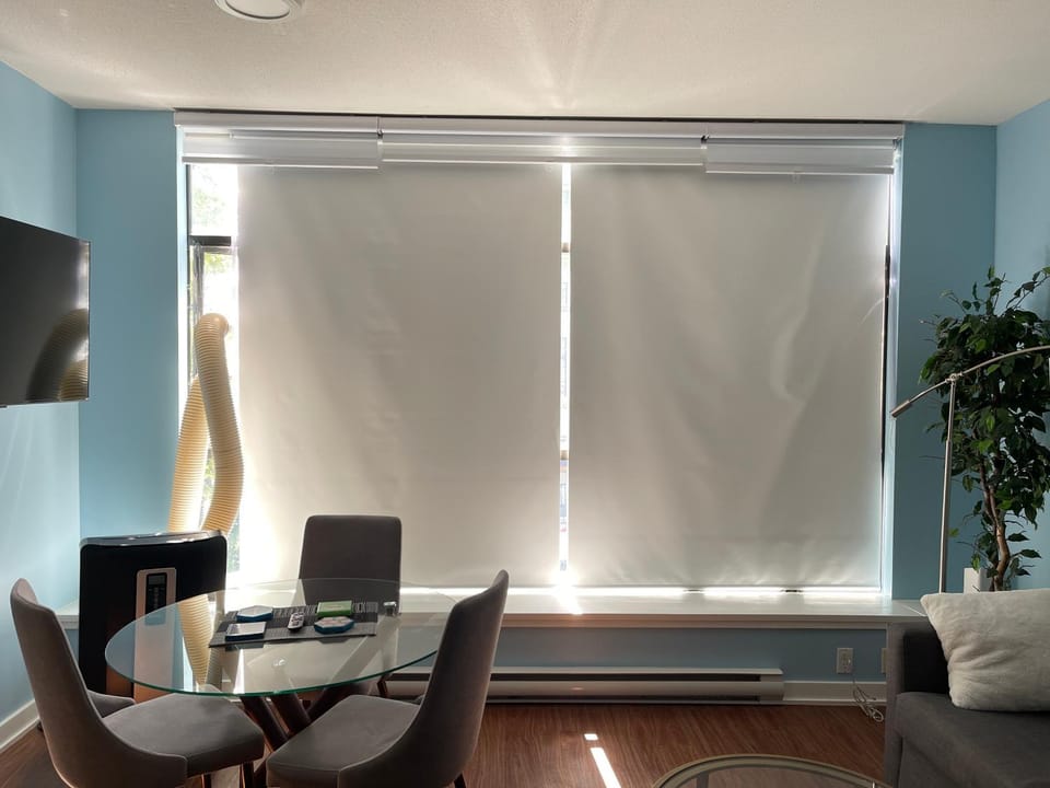 Bed, TV and multimedia, Living room, Seating area