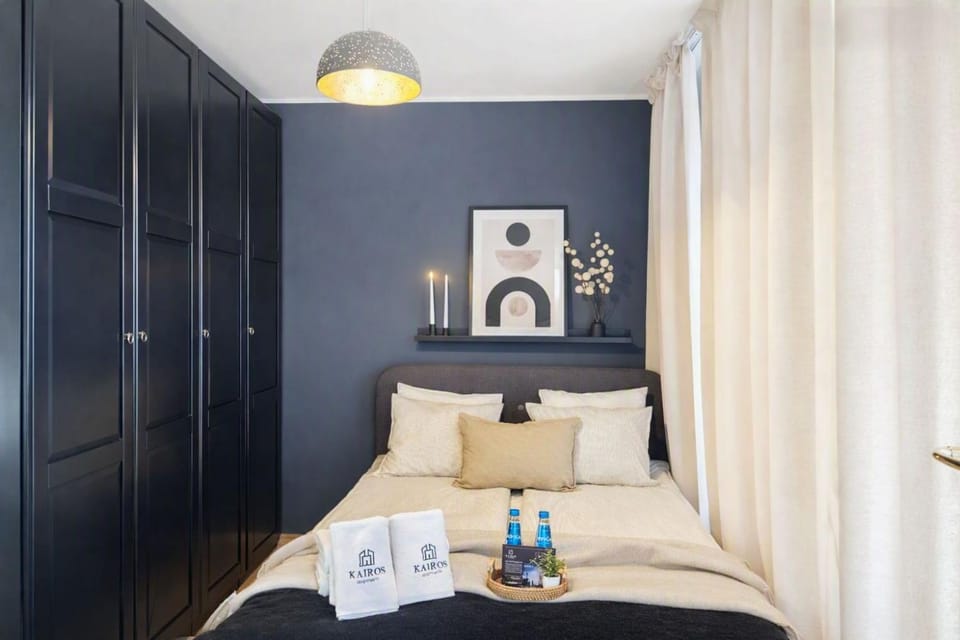 Bed, Bedroom, towels, wardrobe