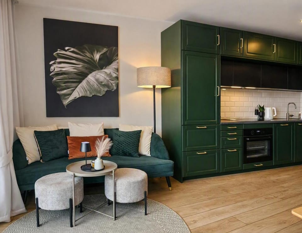 Coffee/tea facilities, Kitchen or kitchenette, Living room, dishwasher, stove