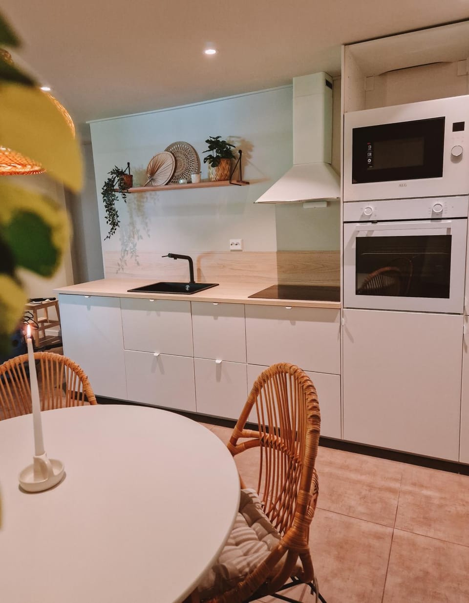 Kitchen or kitchenette, Dining area, dishwasher, oven, stove