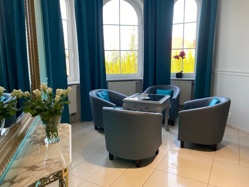 Property building, Lobby or reception