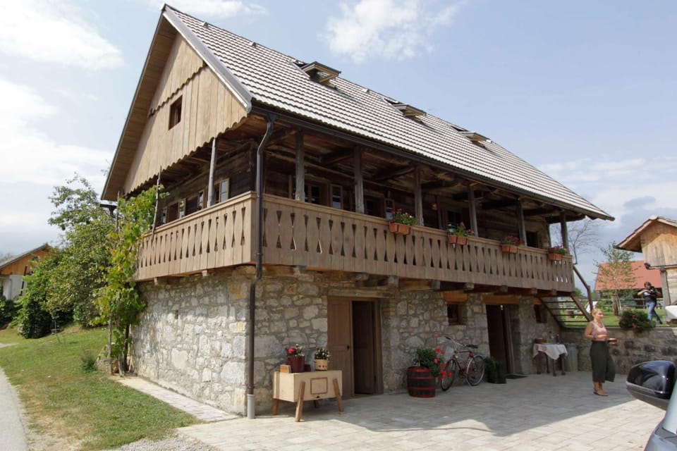 Property building, Day