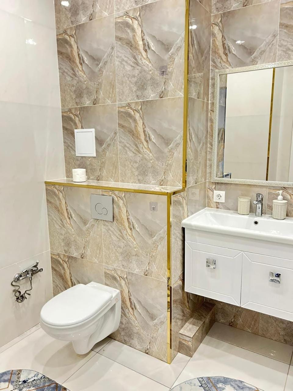 Евродвушка вблизи MegaSilkWay & EXPO Apartment in Kazakhstan