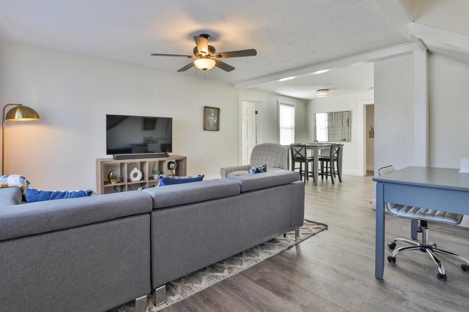 M20 Rentals Beautiful Salem NH 3bd 1ba Centrally Located Apartment in Methuen