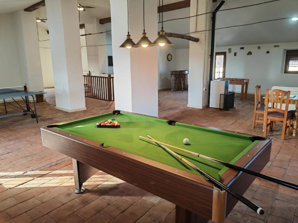 Billiard, Game Room, young children, older children