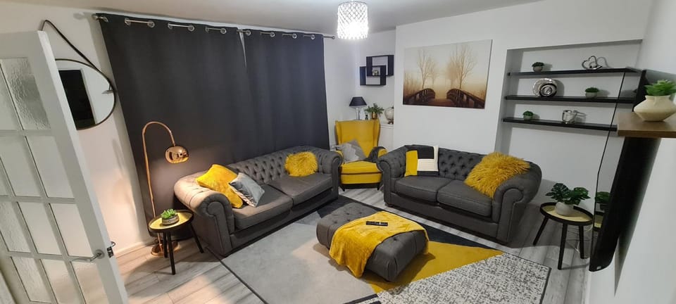 TV and multimedia, Living room, Seating area