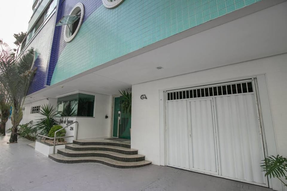 Property building, Facade/entrance, Day