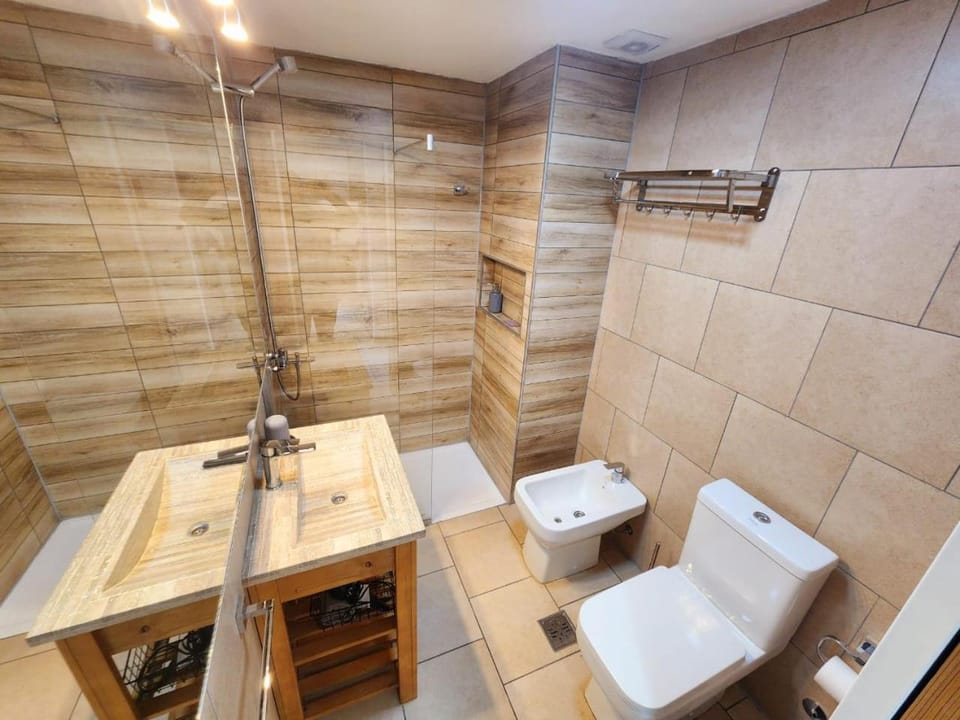 Shower, Toilet, Bathroom, bidet