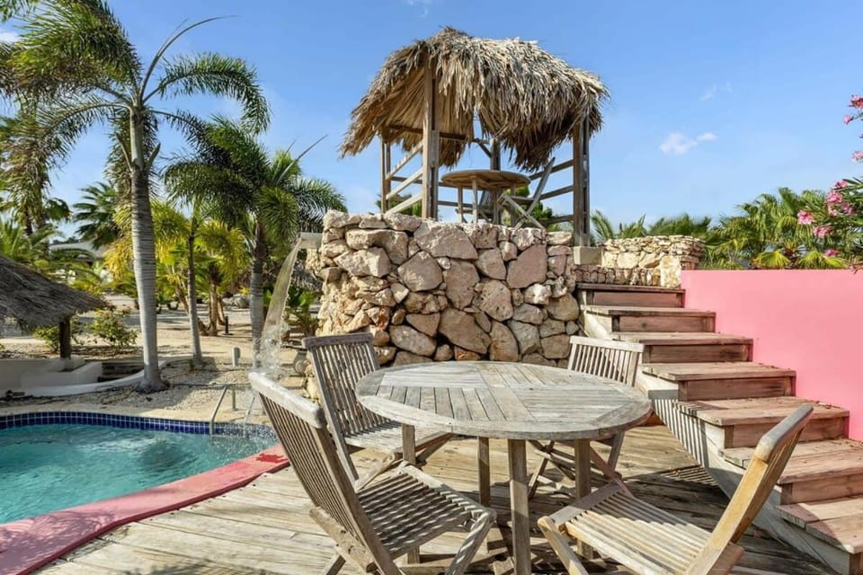 Casa de las Brisas in Waterlands Village House in Venezuela
