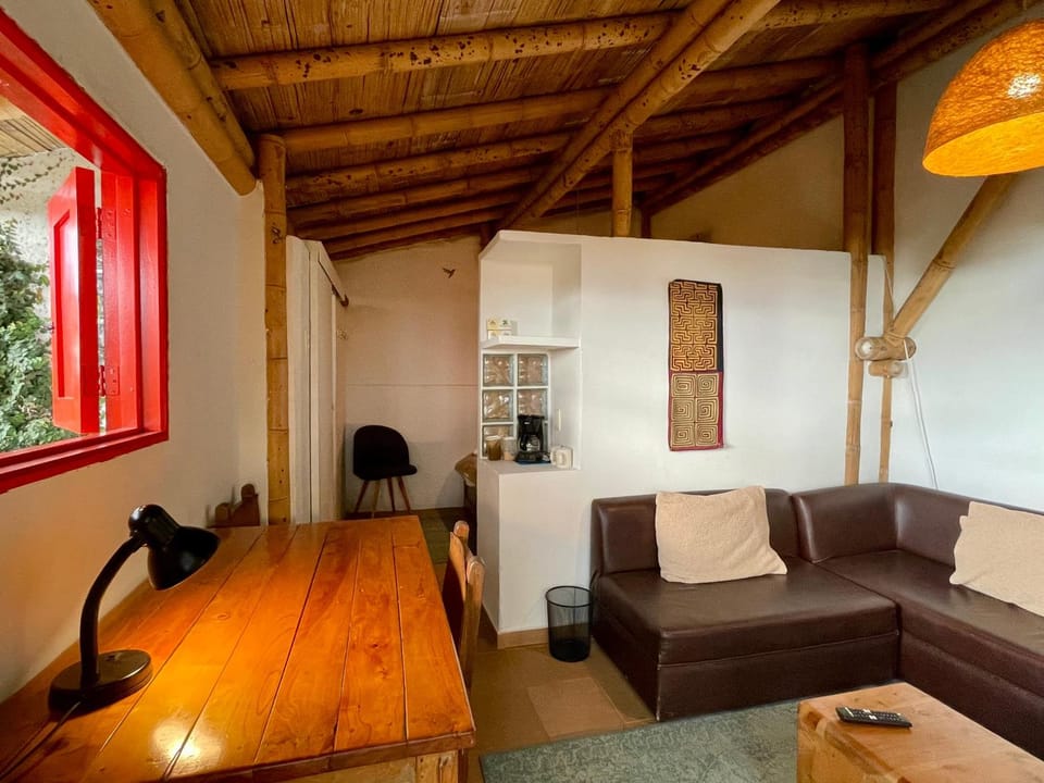 Living room, Dining area, Garden view, safe