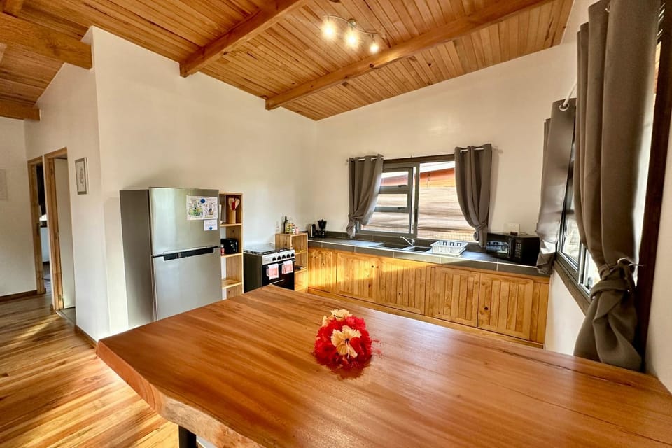 Fare Te Ava - 2br Private Beach Access House in Moorea-Maiao