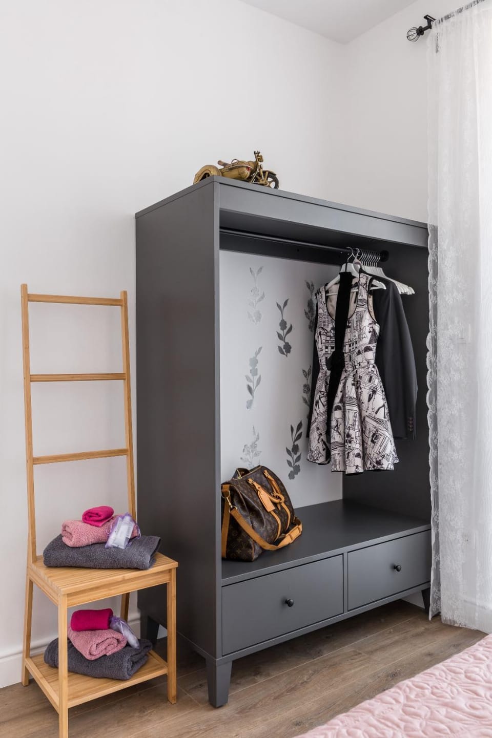 wardrobe