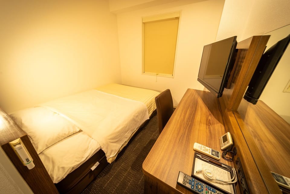 Bed, Photo of the whole room, Bedroom, hair dresser