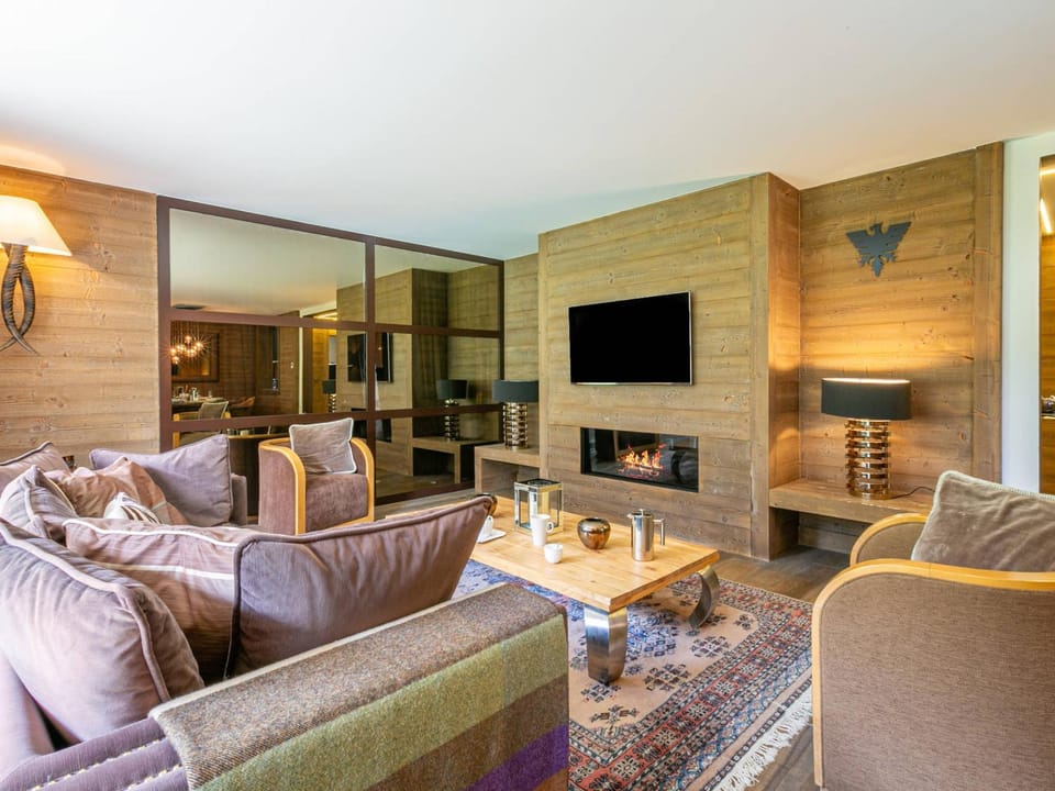 Appartement de standing avec balcon ensoleillé, 3 chambres, au cœur de Val-d'Isère - FR-1-694-322 Apartment in Val dIsere